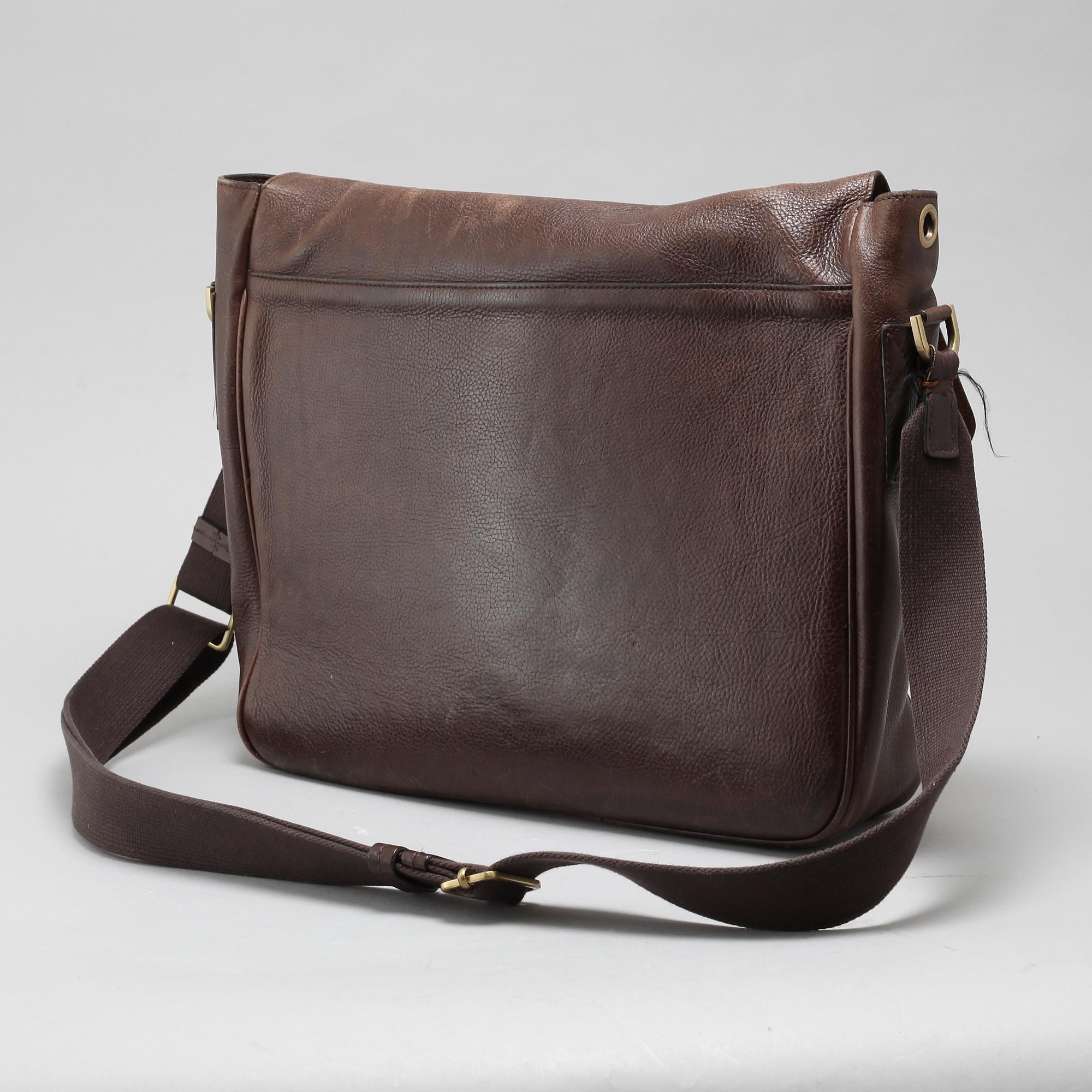 A dark brown Mulberry "Brynmore" bag.