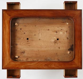 Tebord, med fajansbricka, originalunderrede tillskrivet Gottlieb Iwersson, Sengustavianskt, sent 1700-tal.