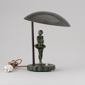 An Art Deco bronze table lamp, 1920/30s.