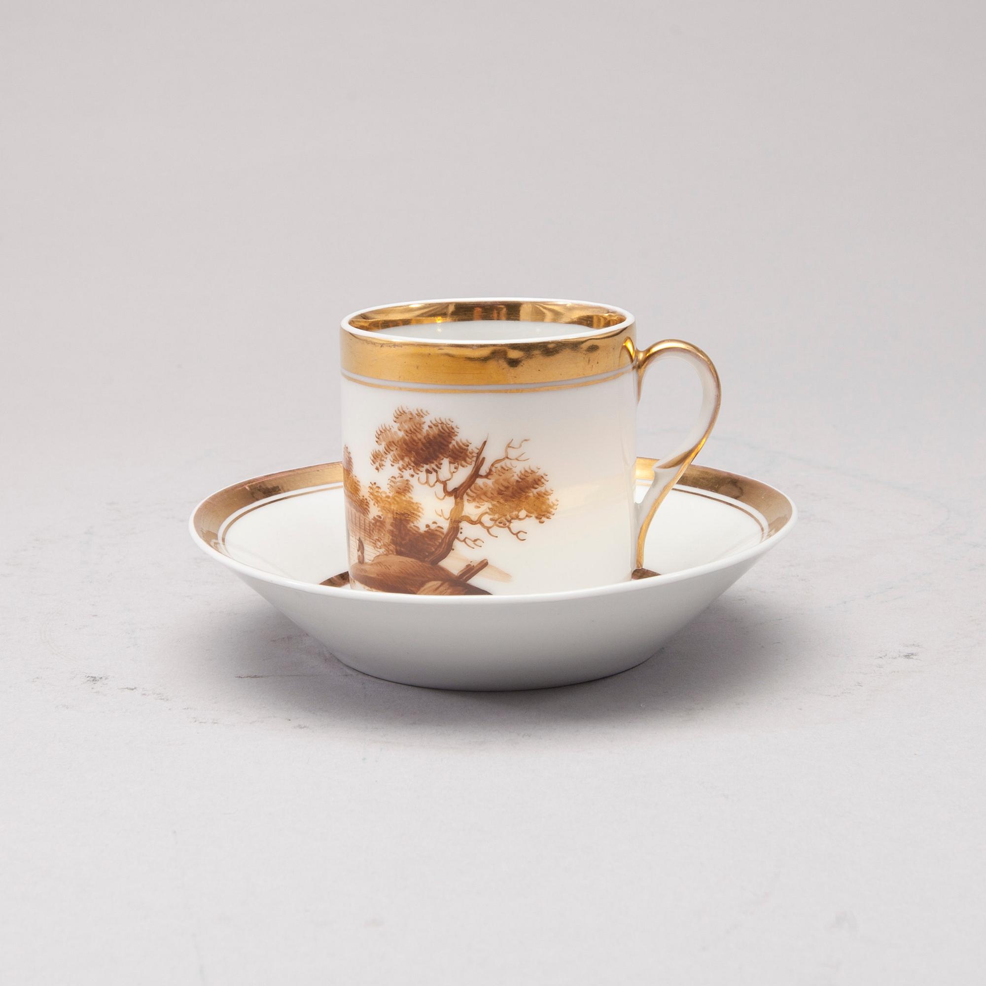 KAFFEKOPP MED FAT, porslin, Popov, Ryssland 1810-1830.