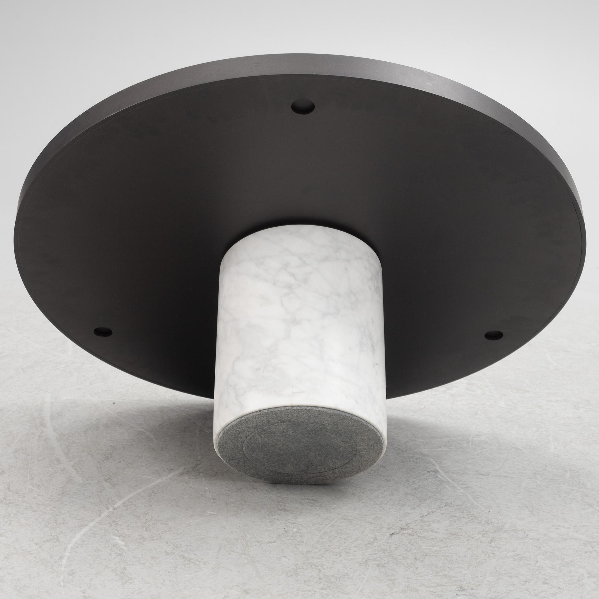 Piero Lissoni , soffbord, "9 occasional", Cassina.