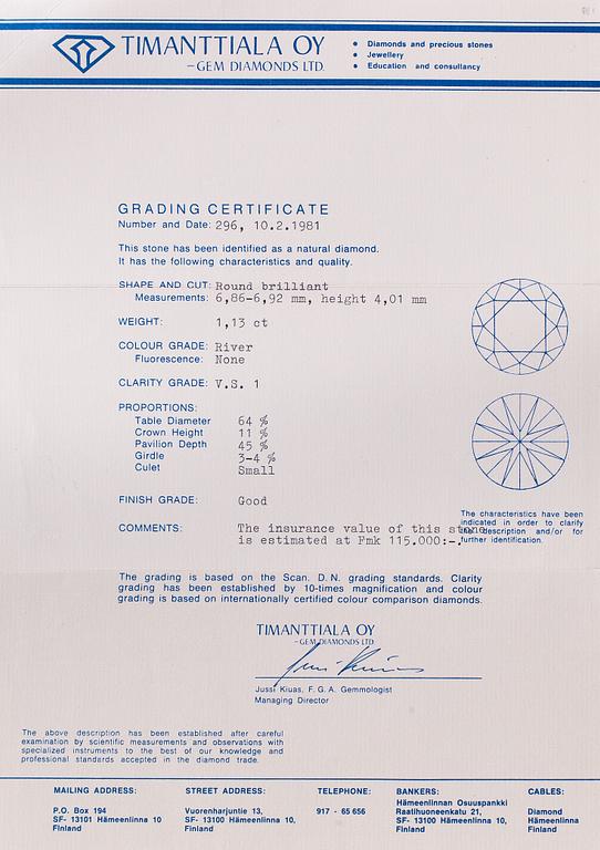 Sormus, 18K kultaa ja timantti n. 1.13 ct. Suomi 1981. Todistuksella.