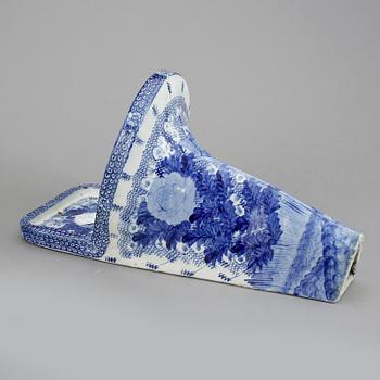 URINOAR/FONTÄN, porslin, Kina/Japan, omkring 1900.