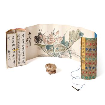 A Soapstone brush washer, a presentation box for Hu Kaiwen brand, with a painting by Lushu, late Qing dynasty, 1900.