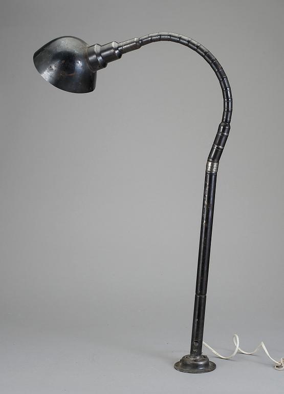 VÄGGLAMPA, Brottby, 1900-talets mitt/ andra hälft.