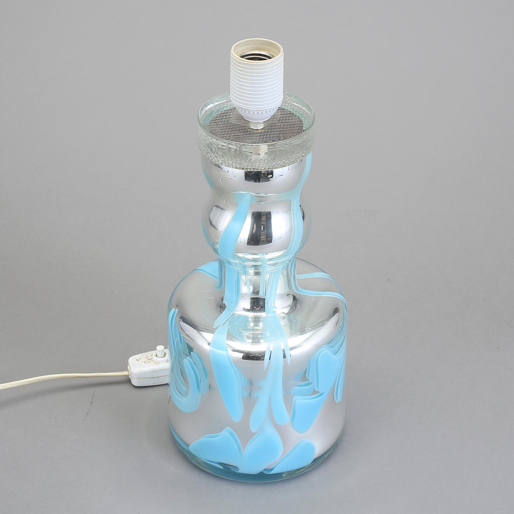 BORDSLAMPA, glas, troligen Kosta, 1900-tal.
