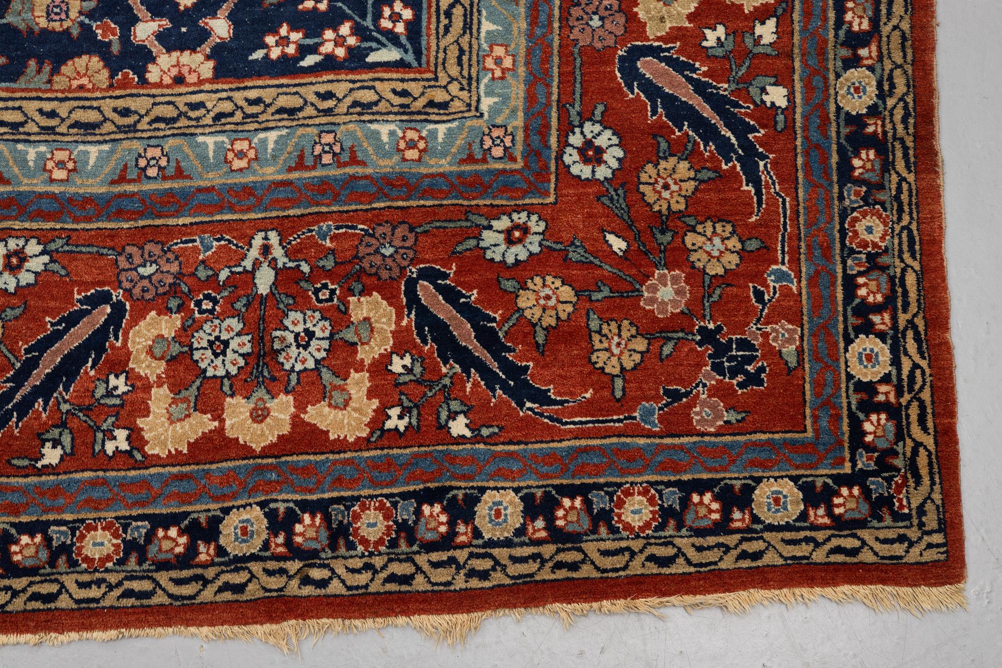 Matta, antik Täbris, ca 470 x 312,5 cm.