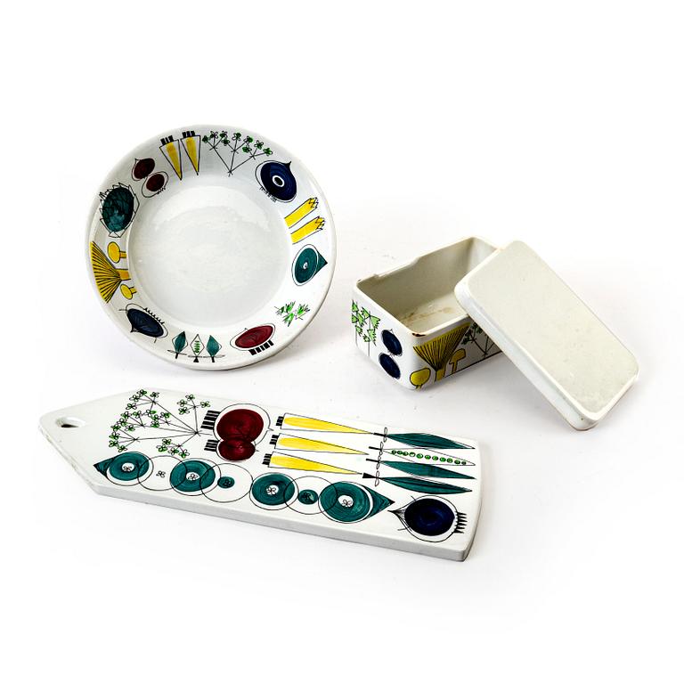 Marianne Westman, a 3 pcs porcelain "Picknick" service Rörstrand later part of the 20th century.