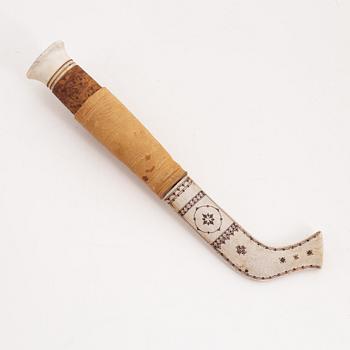 A reindeer horn knife by Esse Poggats, before 1963, signed.