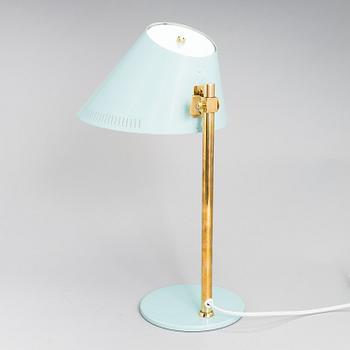 PAAVO TYNELL, A mid 20th century table lamp '9227' for Idman, Finland.