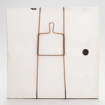 Gunvor Olin-Grönqvist, a ceramic relief signed GOG Arabia.