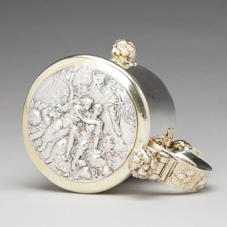 A Swedish Baroque parcel-gilt tankard, mark of Jöran Eriksson Straus, Stockholm (1673-1688).