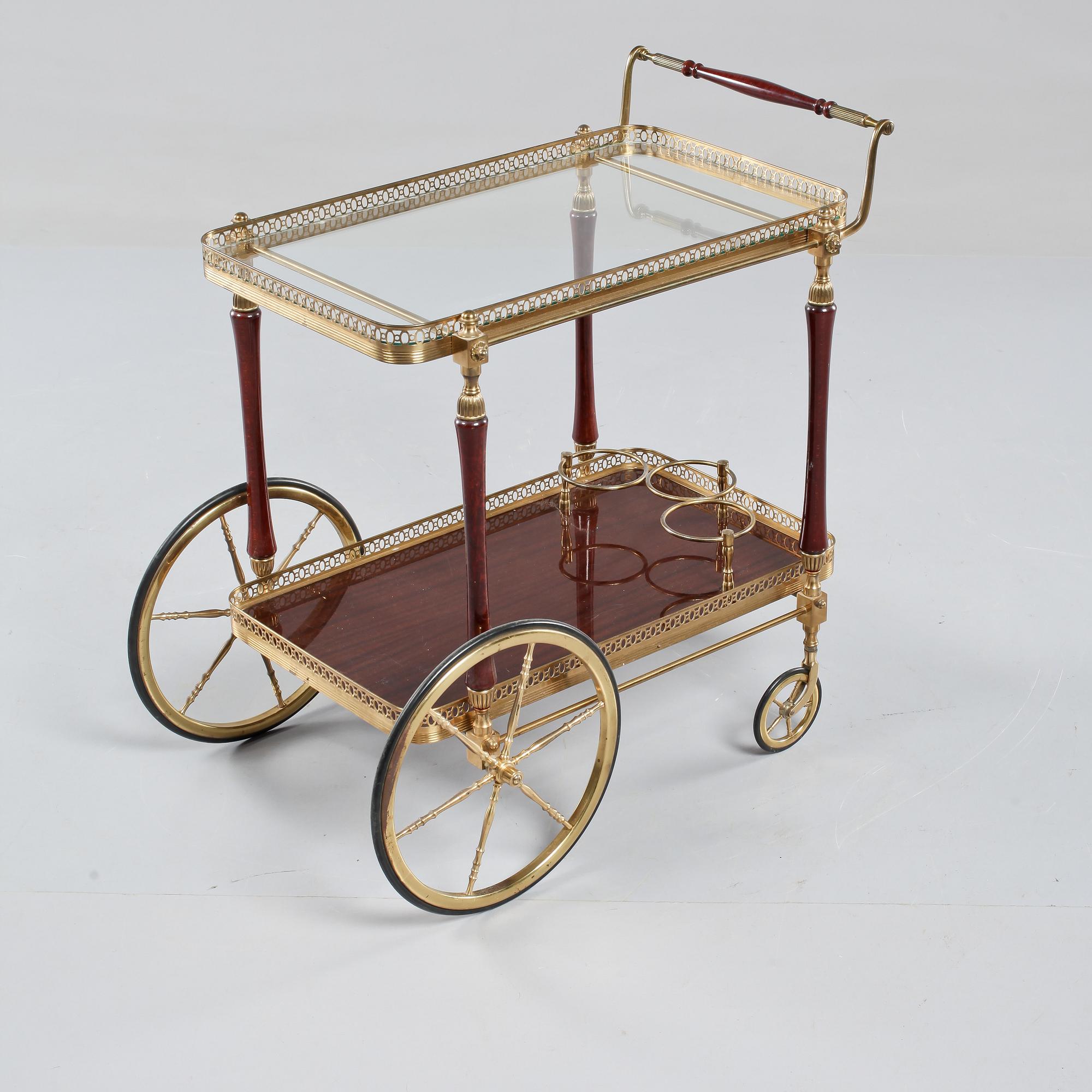 SERVERINGSVAGN, 1900-tal.