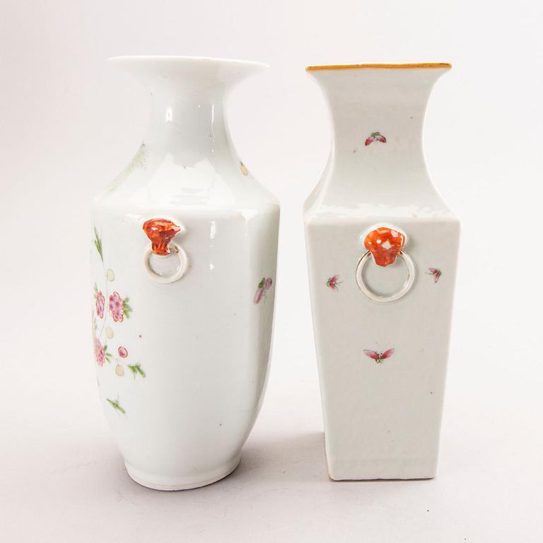 A set of two Chinese 20th century porcelain vases.