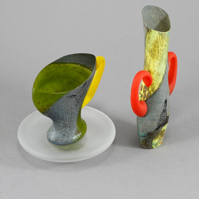 SKULPTURER, 2 st, glas, Kjell Engman, Kosta Boda, signerade.