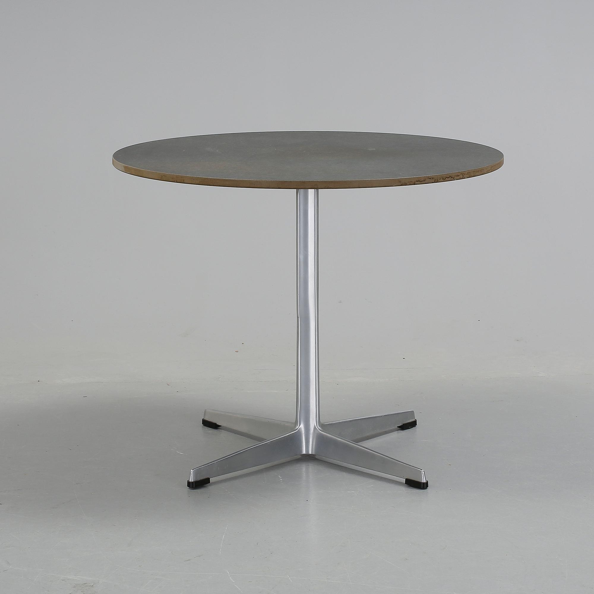 SOFFBORD, Fritz Hansen, Danmark.