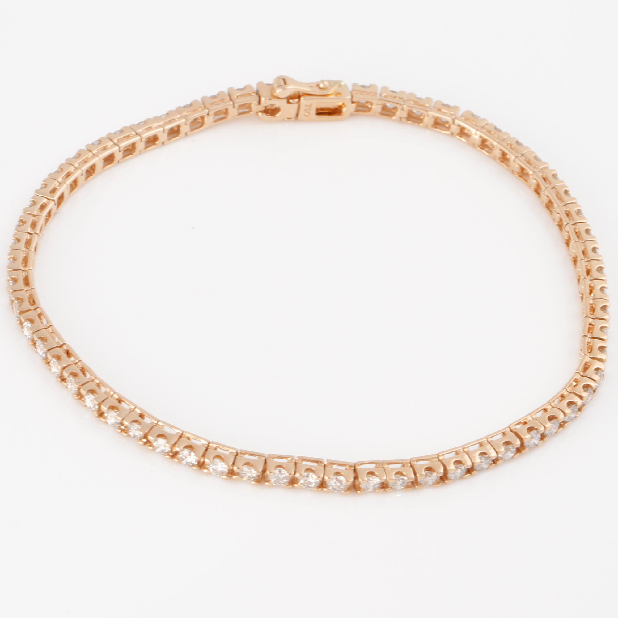 ARMBAND, sk tennisarmband, med briljantslipade diamanter, ca 2.10 ct.