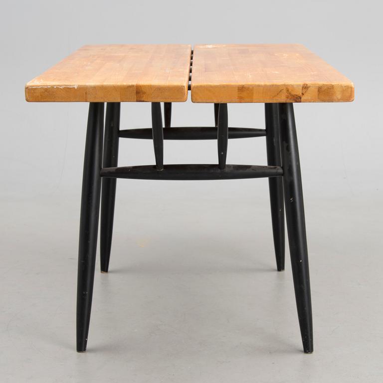 ILMARI TAPIOVAARA, bord, "Pirkka", Laukaan Puu 1960-tal.