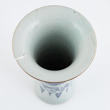 A Chinese blue and white vase, Transition, 17th century.