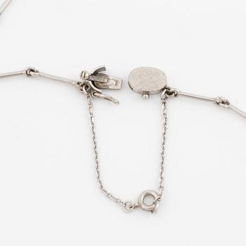 Collier, 18K vitguld med rubiner, opaler, granater och turmaliner.