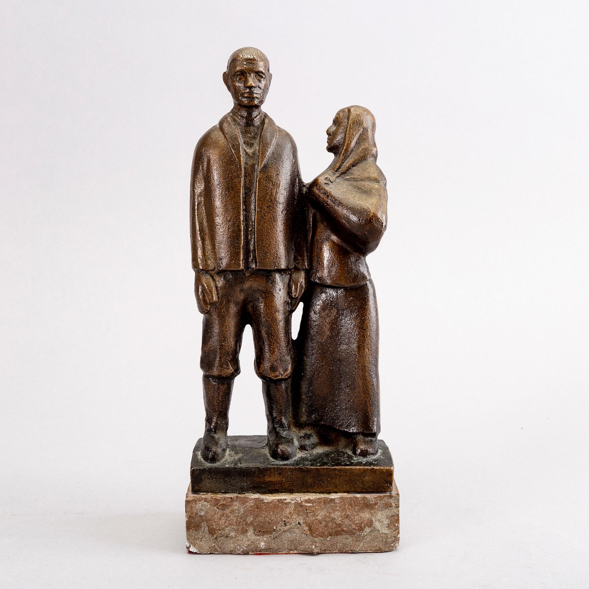 Axel Olsson, skulptur signerad.