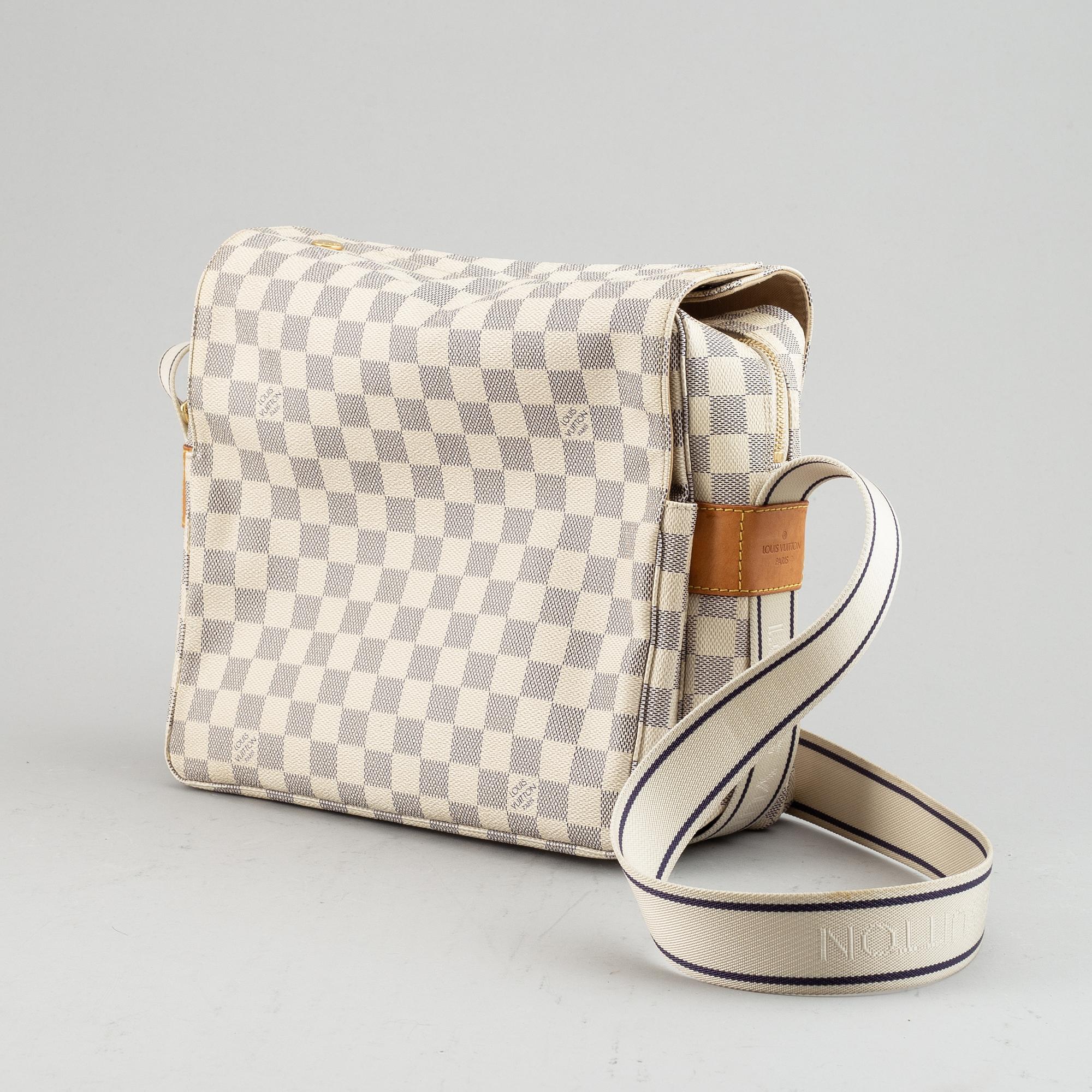 Louis Vuitton, a 'Naviglio' bag.