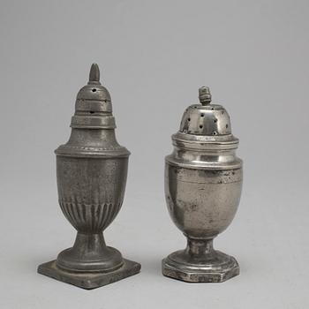 TWO 18TH CENTURY PEWTER SALT SHAKERS.