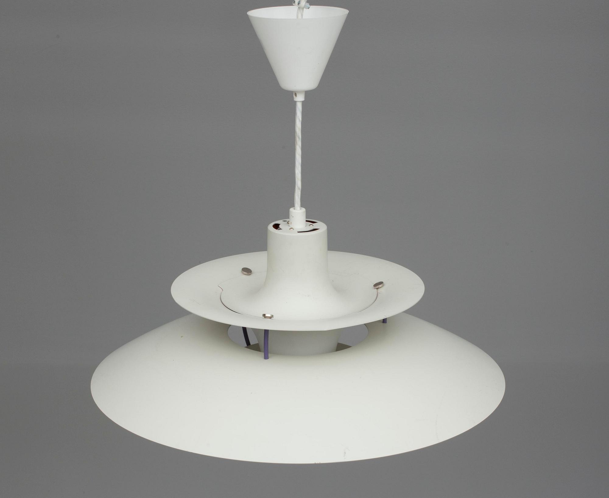 TAKLAMPA, "PH5", Poul Henningsen för Louis Poulsen, Danmark.