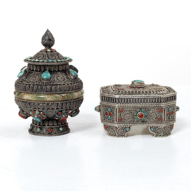 A group of five silver boxes with covers, South East Asia, 20th century.