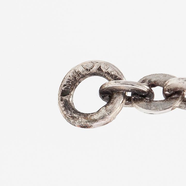 Tapio Wirkkala, halsband "Äpple", sterlingsilver, Kultakeskus, Tavastehus 1975.