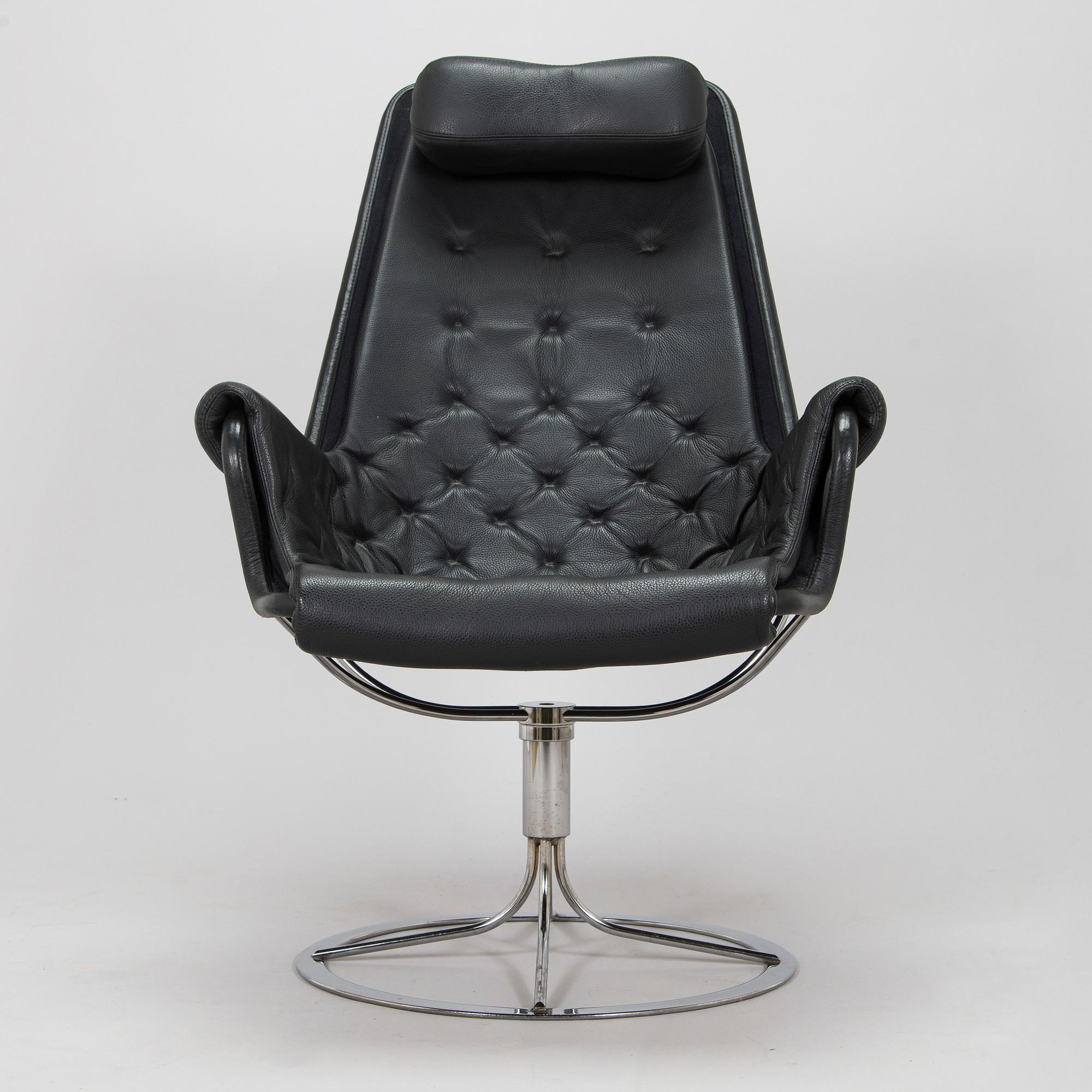Bruno Mathsson, a "Jetson" swivel chair, DUX. 21st century.