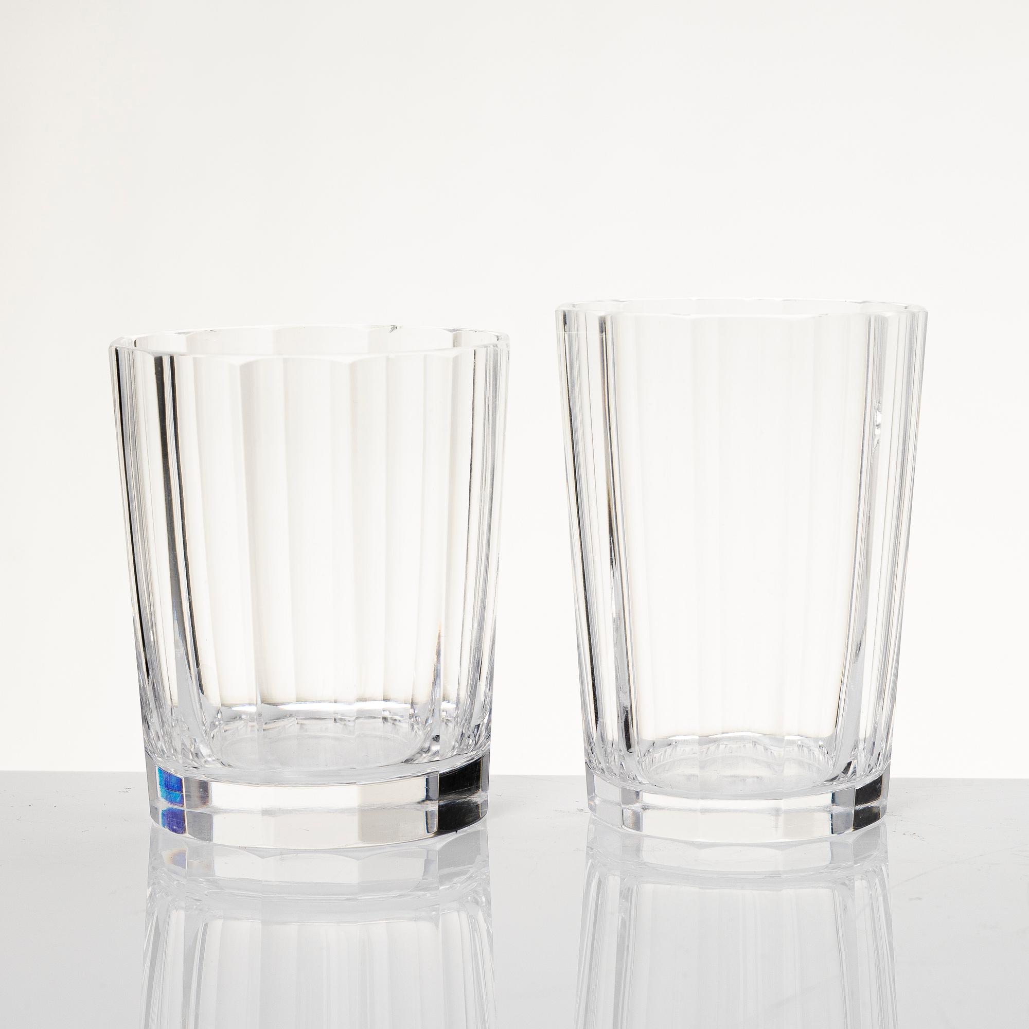 Elis Bergh, a "Karlberg" 48 piece glass service, Kosta Boda, 20th century.