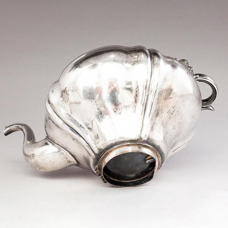 SAZIKOV, A Russian silver tea kettle, mark of Sazikov, Saint Petersburg 1847.