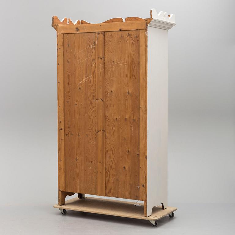 KLÄDSKÅP, 1900-talets början.