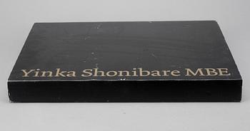 YINKA SHONIBARE. Färglitografi, signerad och daterad 2008, numrerad 89/200.