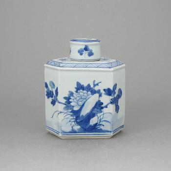 TEDOSA, porslin, Kina sent 1800-tal.