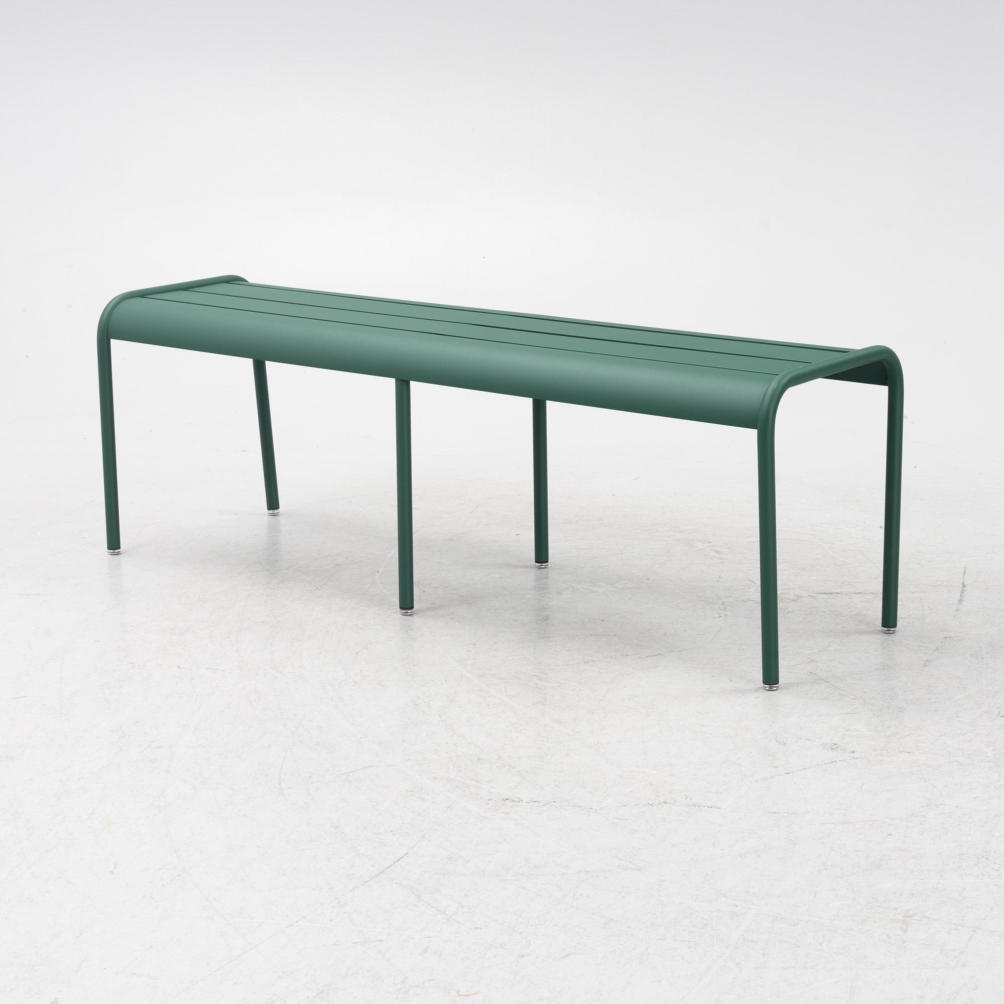 A 'Luxembourg' bench, Fermob.