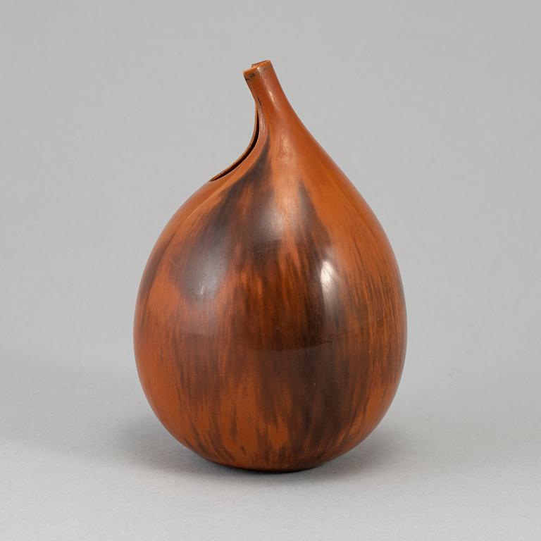 STIG LINDBERG, a unique stoneware vase, signed and dated -56.