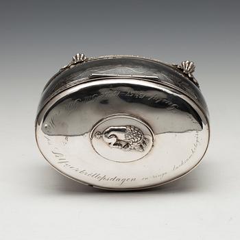 SOCKERSKRIN, silver, Lorenz Georg Weis, Norrköping 1819. Vikt 590,8 g.