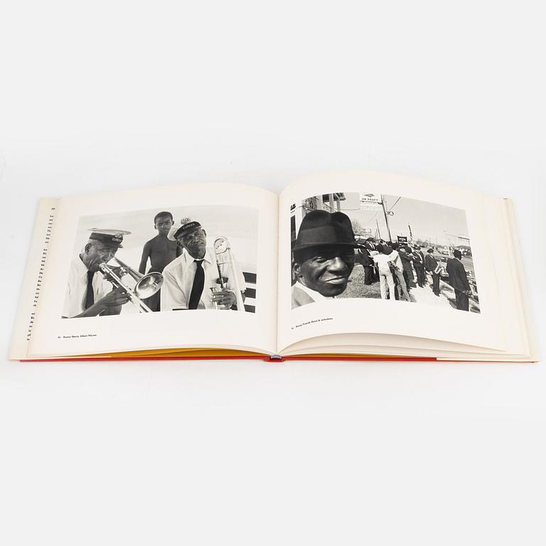 Ken Ohara, Garry Winogrand, Lee Friedlander, Bill Burke, Weegee & Mel Harris, 5 fotoböcker.