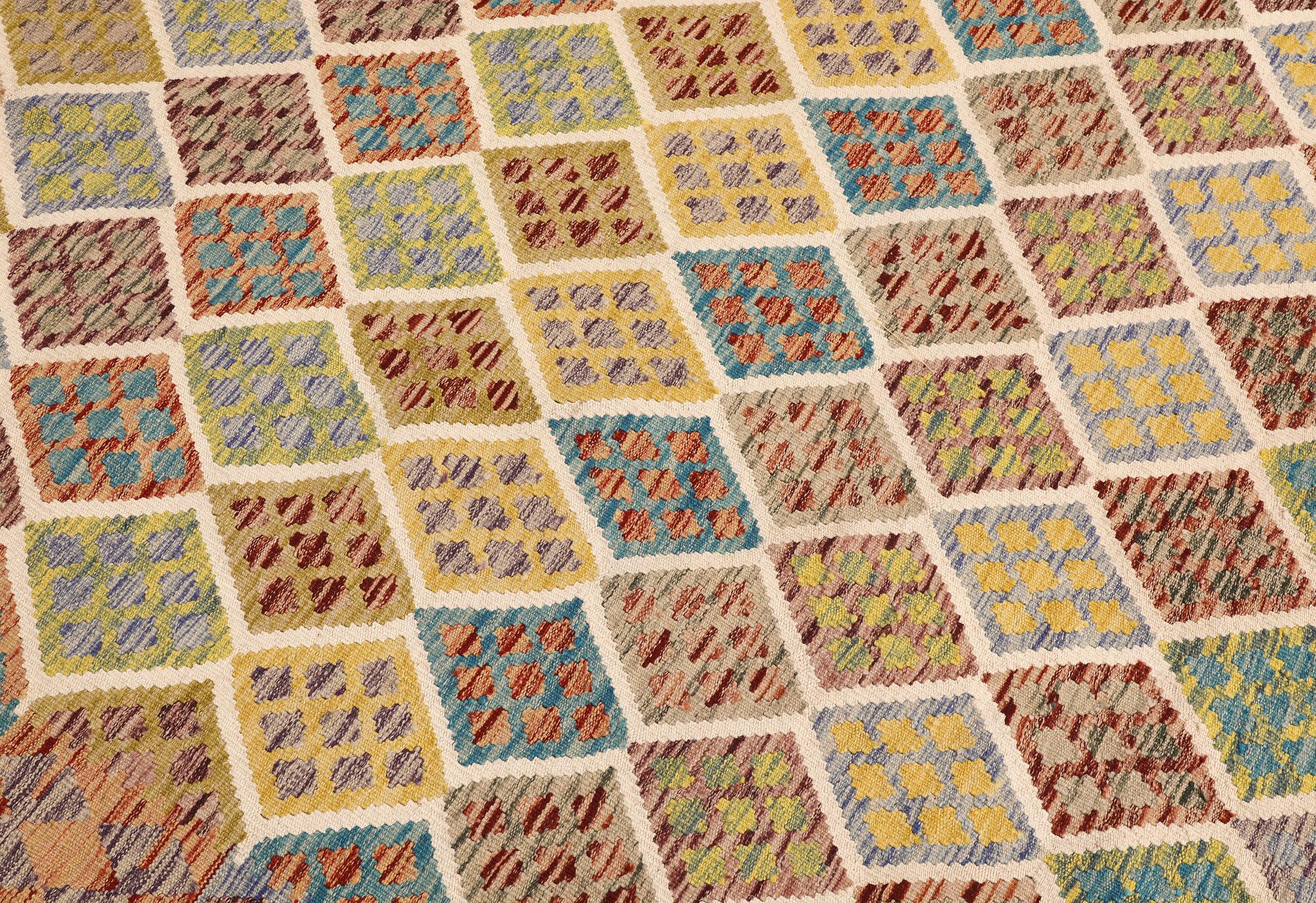 Rug, Kelim, 294 x 203 cm.