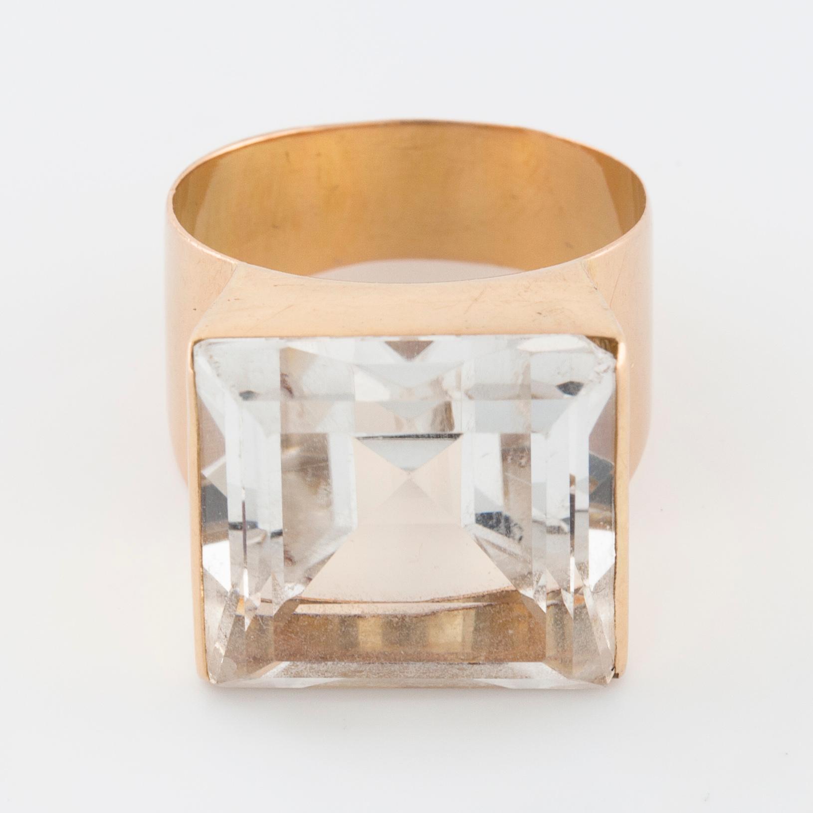 ATELJÉ STIGBERT, ring med fasettslipad bergkristall.