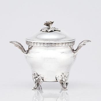 A Swedish silver sugar bowl with lid, mark of Jakob Lampa, Stockholm 1777.