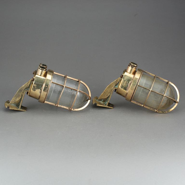 FARTYGSLAMPETTER, ett par, mässing, 1900-talets första hälft.