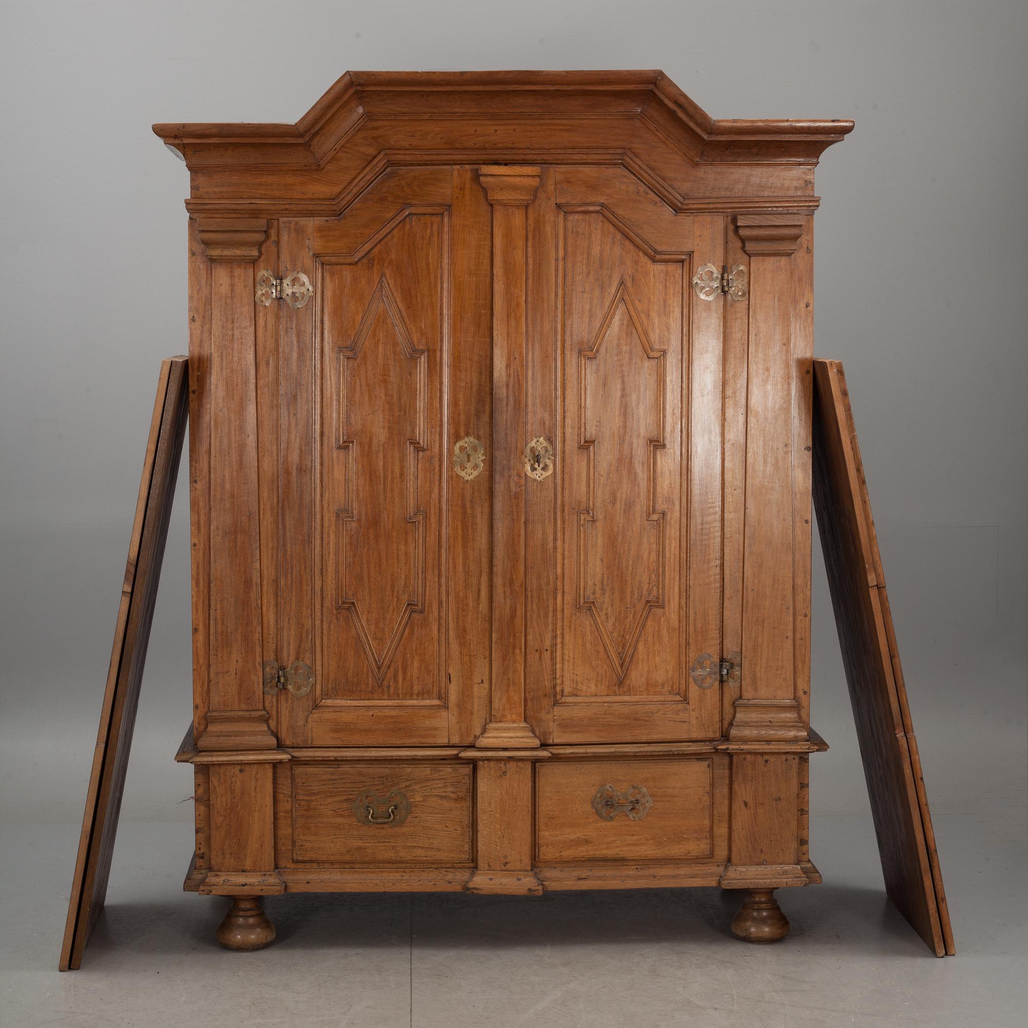 SALSSKÅP, barock, daterad 1771.