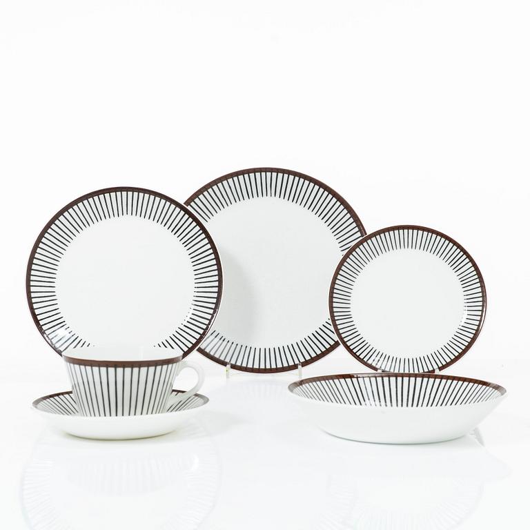 Stig Lindberg, a 36 piece 'Spisa Ribb' service, Gustavsberg.