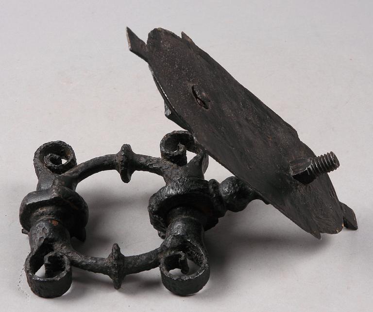 DÖRRKLÄPP, smidesjärn, allmoge, trol Hälsingland och 1800-tal.