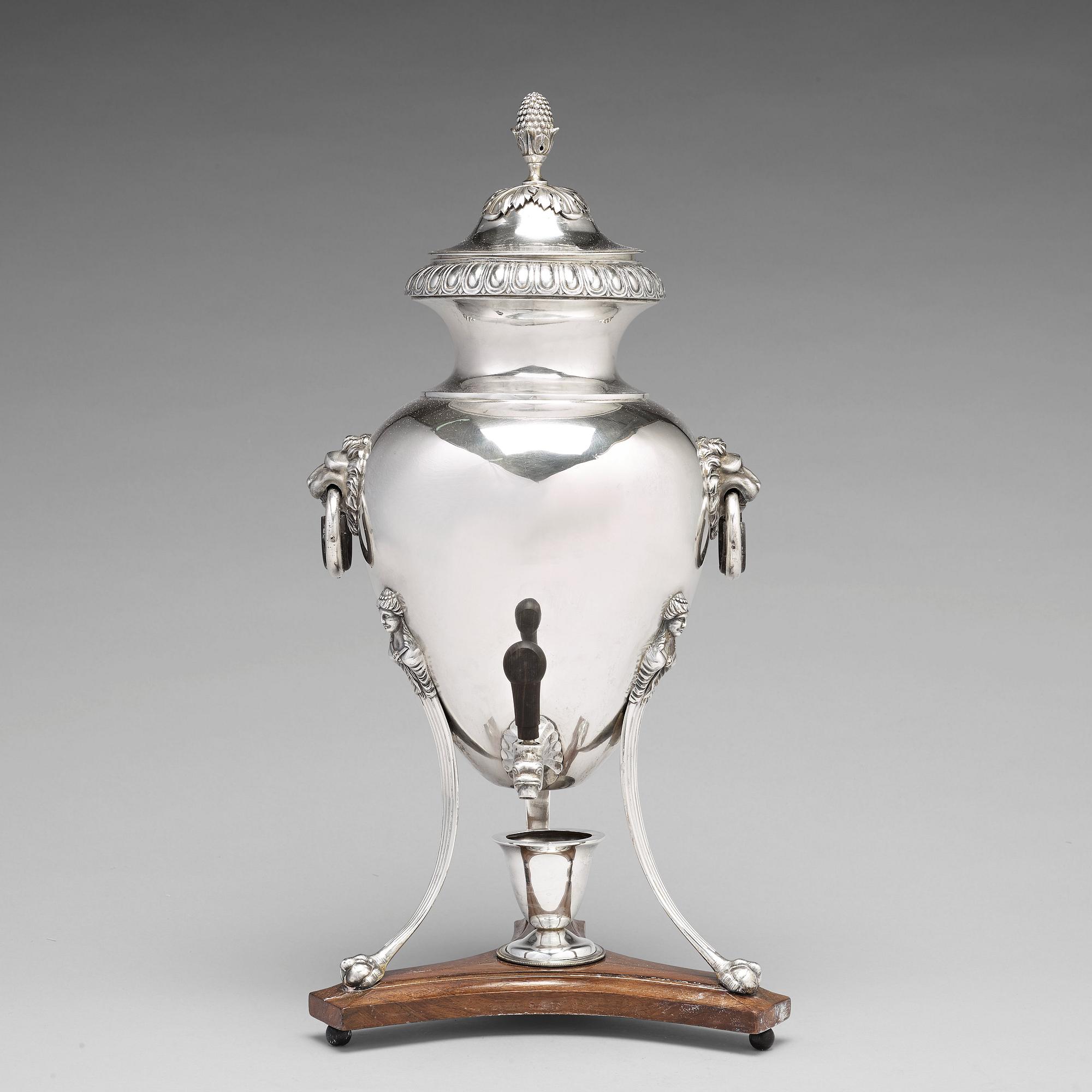 A Swedish 18th century silver hot-water urn, mark of Pehr Zethelius, Stockholm 1798.