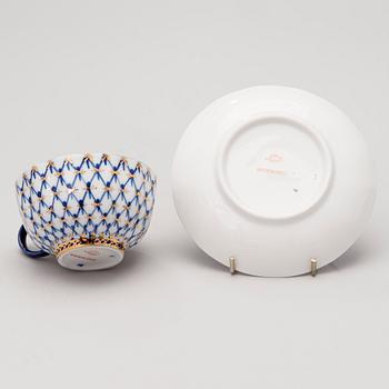 A 7-piece 'Cobalt Net' tea set in porcelain from Lomonosov, USSR.