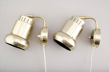 VÄGGLAMPOR, 1 par samt BORDSLAMPA, 1900-talets andra hälft.